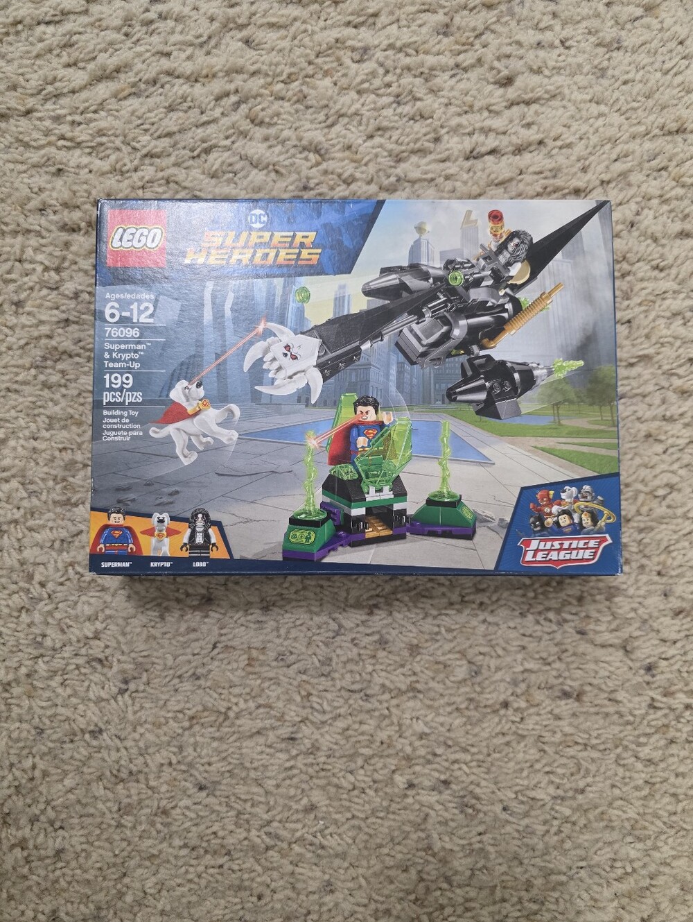 Retired LEGO DC Super Heroes Superman & Krypto Team-Up (76096) set.